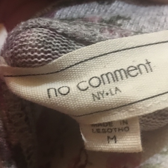 Cutout Shoulder Top with 3/4 Sleeves - Picture 6 of 8